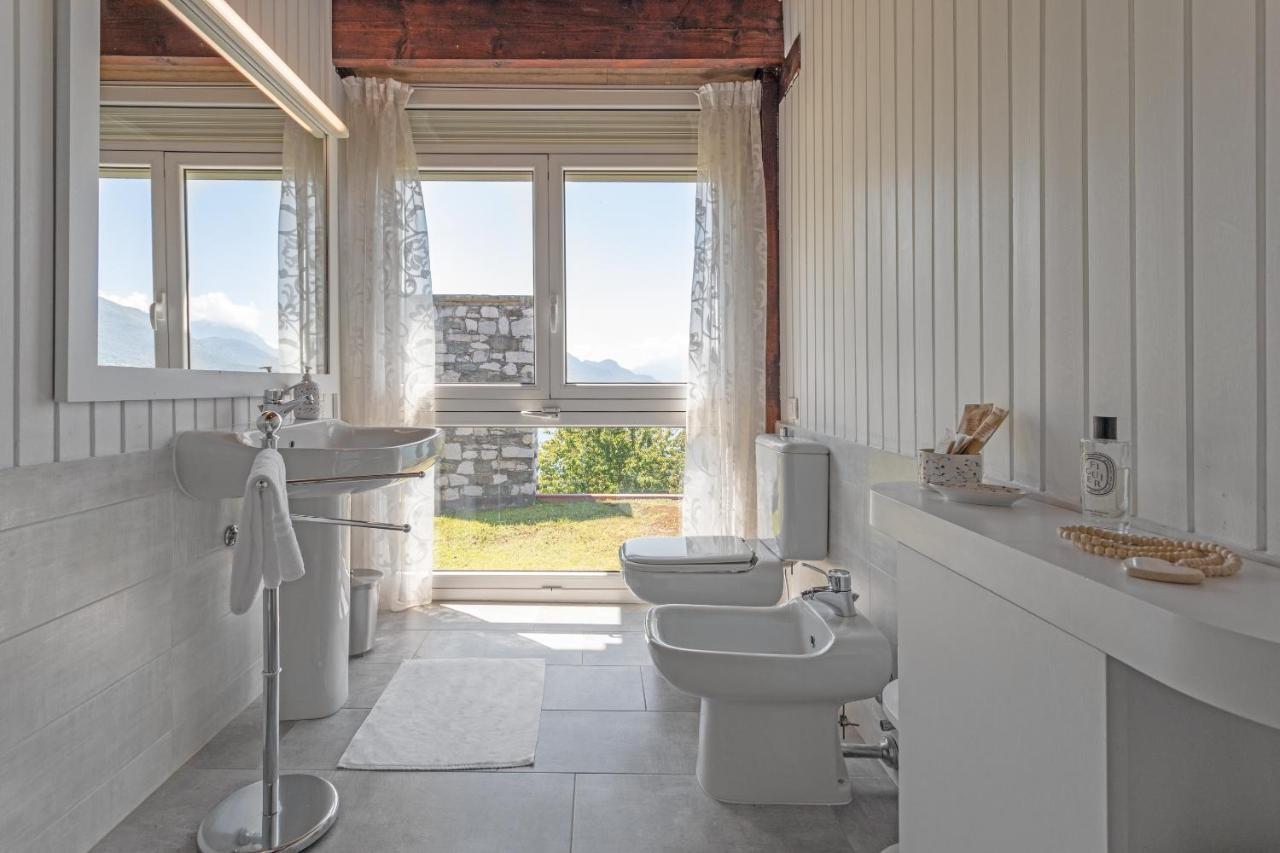 Villa Meraviglia - Villa With Breathtaking Lake Como Views Colico Exteriör bild